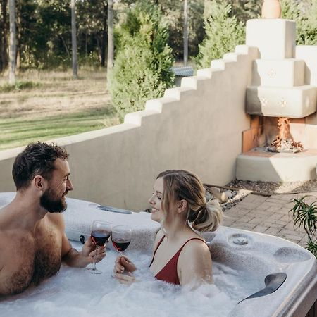 Casa La Vina Pokolbin - Romantic Villas With Outdoor Hot Tubs And Fireplaces ภายนอก รูปภาพ