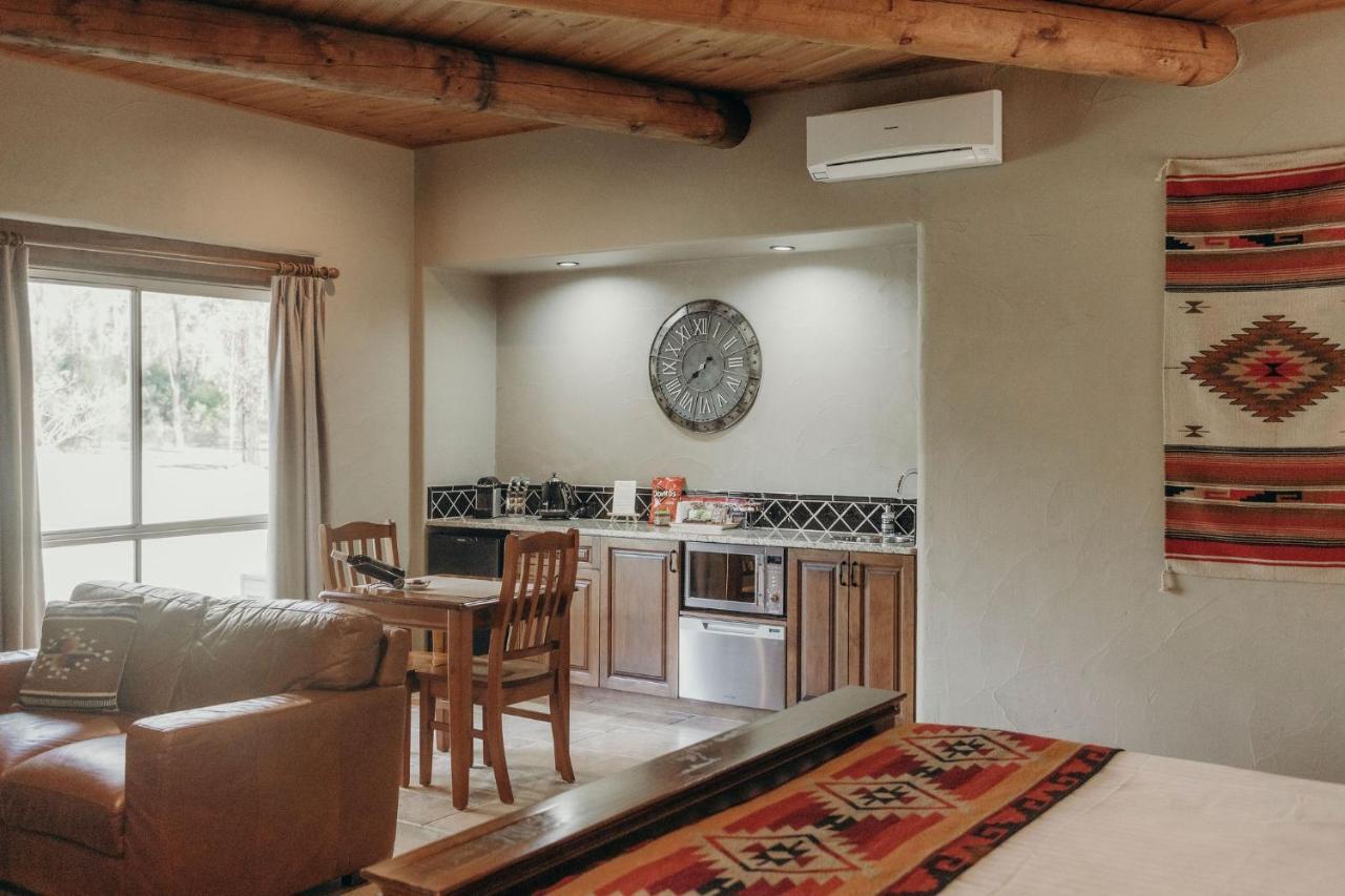 Casa La Vina Pokolbin - Romantic Villas With Outdoor Hot Tubs And Fireplaces ภายนอก รูปภาพ