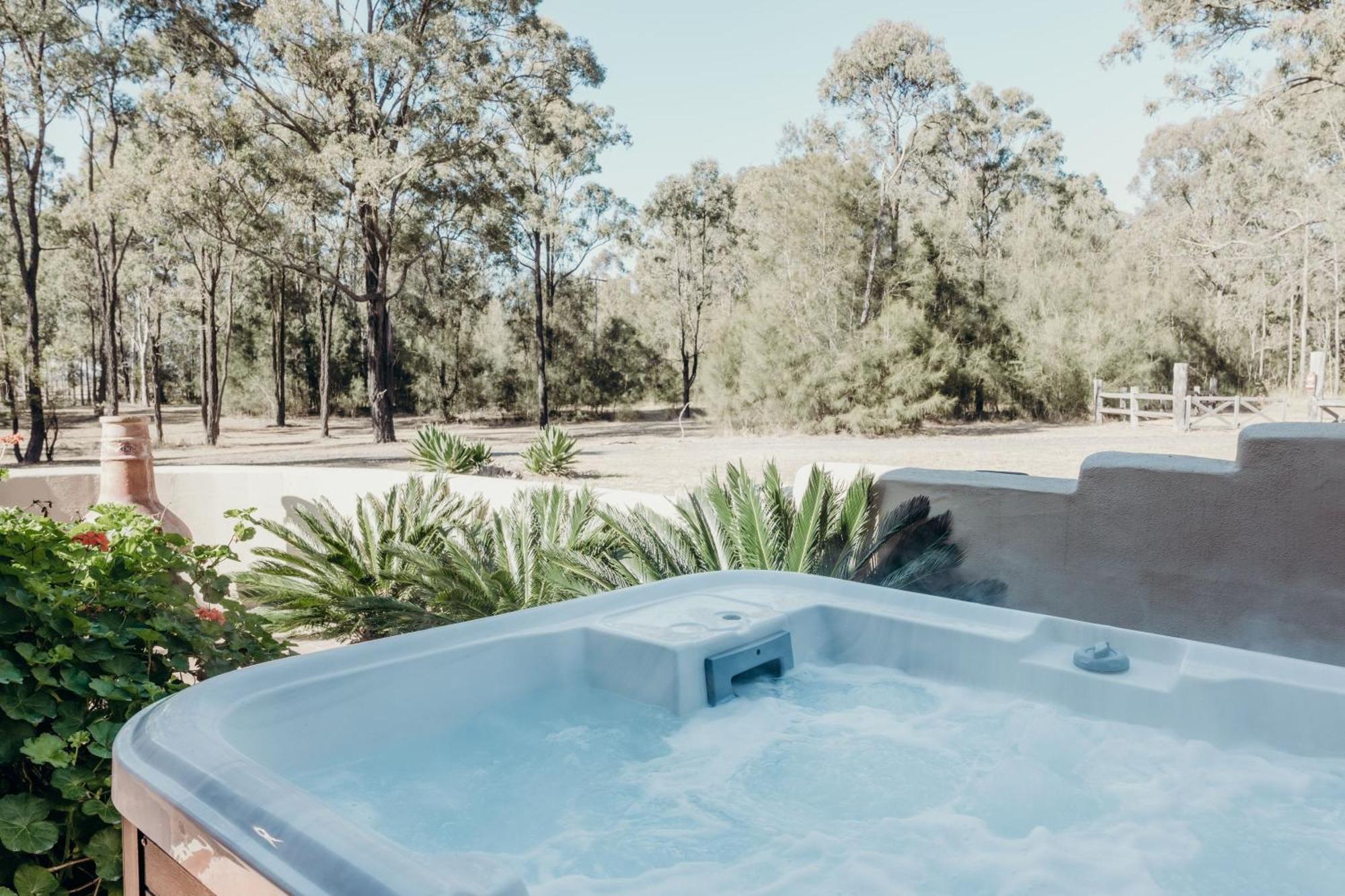 Casa La Vina Pokolbin - Romantic Villas With Outdoor Hot Tubs And Fireplaces ภายนอก รูปภาพ